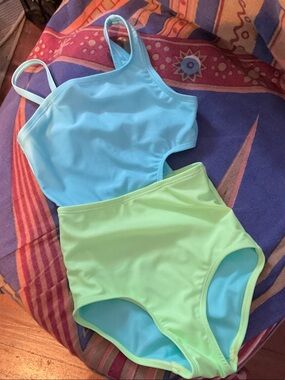 Kids Light Blue and Light Green One-Piece Swimsuit by Breaking Waves NWOT  4/5